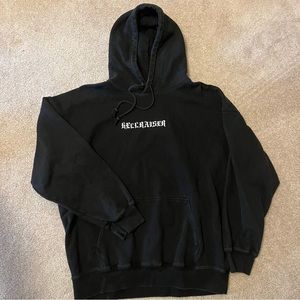 HELLRAISER BRANDY MELVILLE SWEATSHIRT